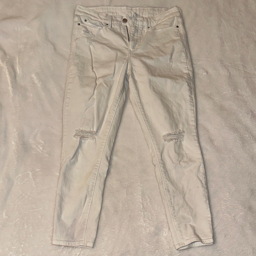 Levi's White Distressed Ankle Jeans